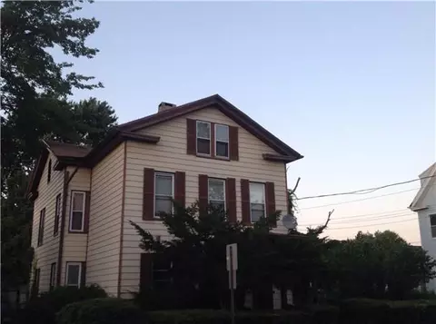 83 Deforest Ave, Bridgeport, CT 06607 photo 1