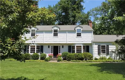 21 Echo Ln, Greenwich, CT 06830 photo 1
