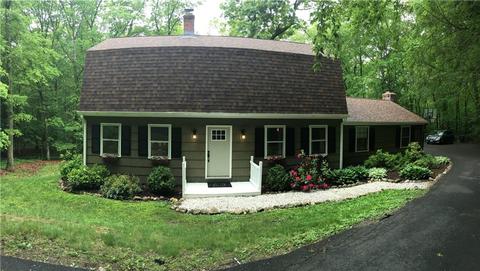 26 Turkey Roost Rd, Newtown, CT 06482 photo 1
