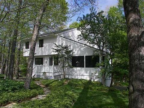 51 Merwin Brook Rd, Brookfield, CT 06804 photo 1