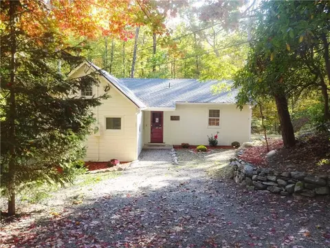 58 Old Redding Rd, Redding, CT 06896 photo 1