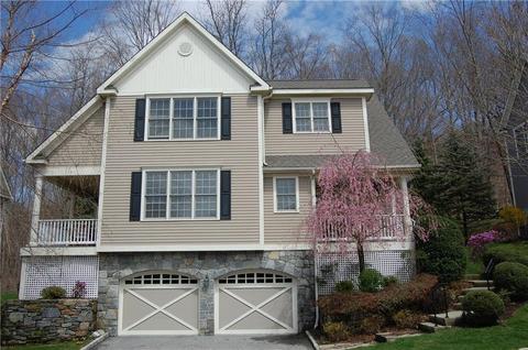 24 Woods Way, Redding, CT 06896 photo 1