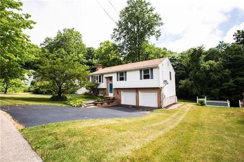 Undisclosed, Hamden, CT 06518 photo 1
