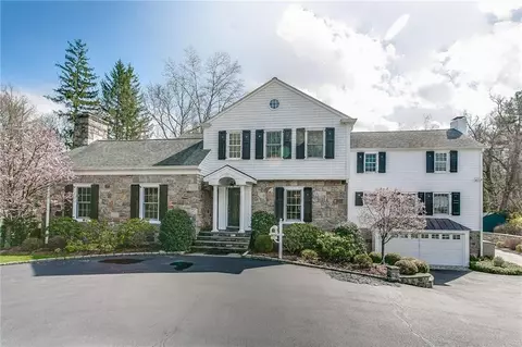 22 Echo Ln, Greenwich, CT 06830 photo 1