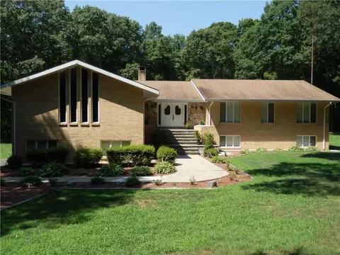 71 Deerfield Dr, Easton, CT 06612 photo 1