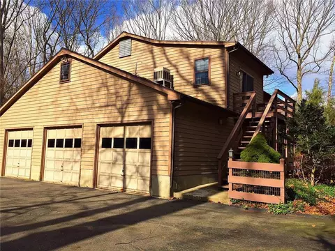 18 Melon Patch Ln, Monroe, CT 06468 photo 1