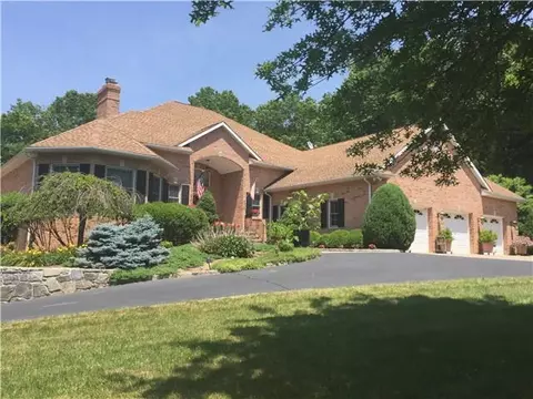 276 Hammertown Rd, Monroe, CT 06468 photo 1