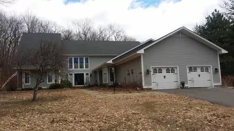 325 Brewster Rd, Bristol, CT 06010 photo 1