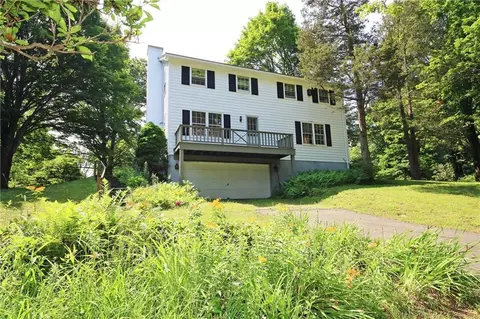 18 Fox Run Rd, Redding, CT 06896 photo 1