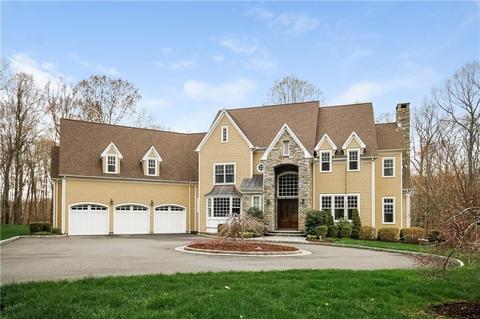 8 Night Hawk Ln, Newtown, CT 06482 photo 1