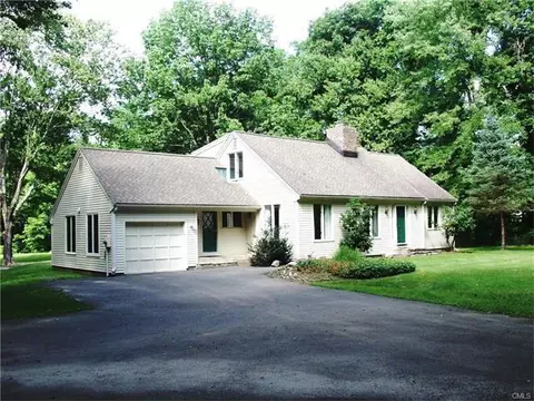 45 Chestnut Woods Rd, Redding, CT 06896 photo 1