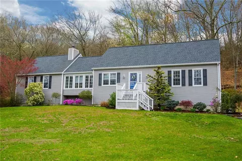 152 Walnut Tree Hill Rd, Sandy Hook, CT 06482 photo 1