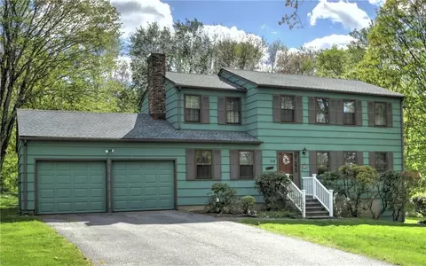30 River Dr, Monroe, CT 06468 photo 1