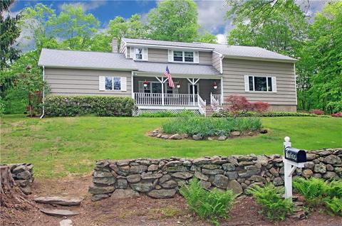 8 Valley Field Rd S, Newtown, CT 06482 photo 1