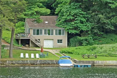 105 Edgelake Dr, Sandy Hook, CT 06482 photo 1