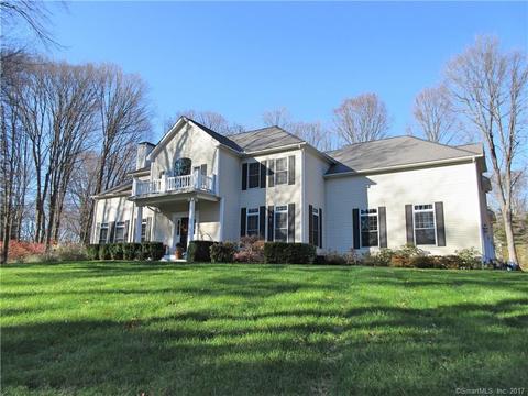15 Sidecut Rd, Redding, CT 06896 photo 1