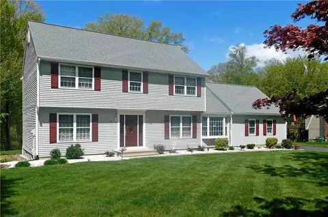 172 Williamsburg Dr, Monroe, CT 06468 photo 1