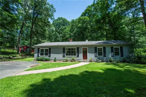 3 Walker Hill Rd, Sandy Hook, CT 06482 photo 1
