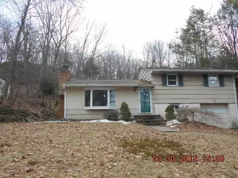 80 Twitchgrass Rd, Trumbull, CT 06611 photo 1