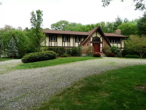 64 W Maiden Ln, Monroe, CT 06468 photo 1