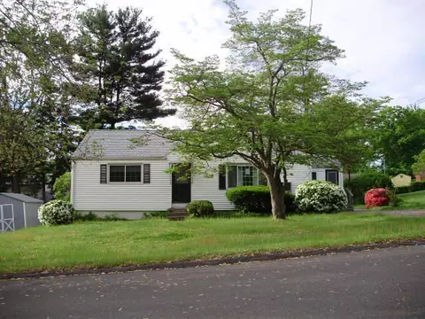 86 Concord Cir, Wethersfield, CT 06109 photo 1