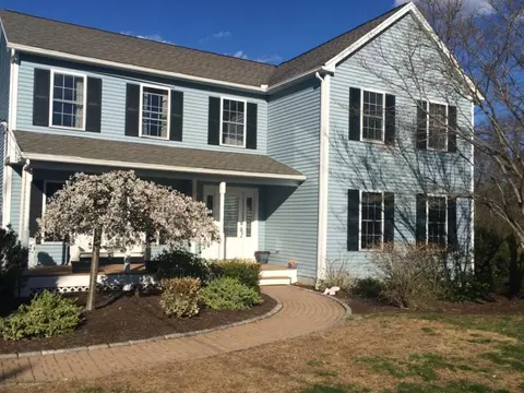 305 Beardsley Rd, Shelton, CT 06484 photo 1
