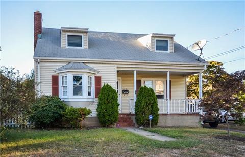 28 Querida St, Bridgeport, CT 06604 photo 1