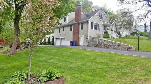 41 Elberta Ave, Trumbull, CT 06611 photo 1