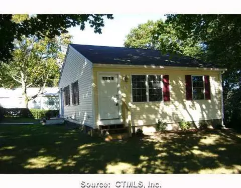 75 Middlebrooks Ave, Trumbull, CT 06611 photo 1