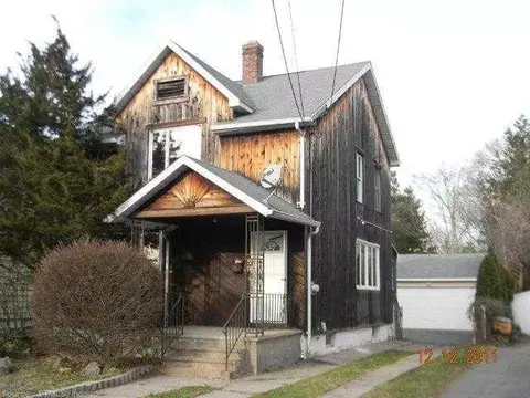 59 Helen St, Hamden, CT 06514 photo 1