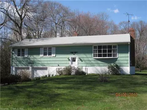 46 Brookhedge Rd, Trumbull, CT 06611 photo 1