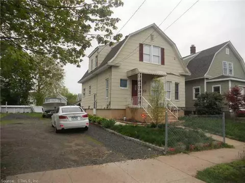 136 Spring St, West Haven, CT 06516 photo 1