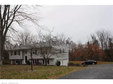 10 Squire Rd, Monroe, CT 06468 photo 1