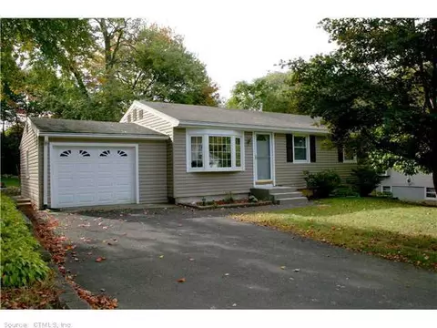 12 Doyle Dr, Ansonia, CT 06401 photo 1