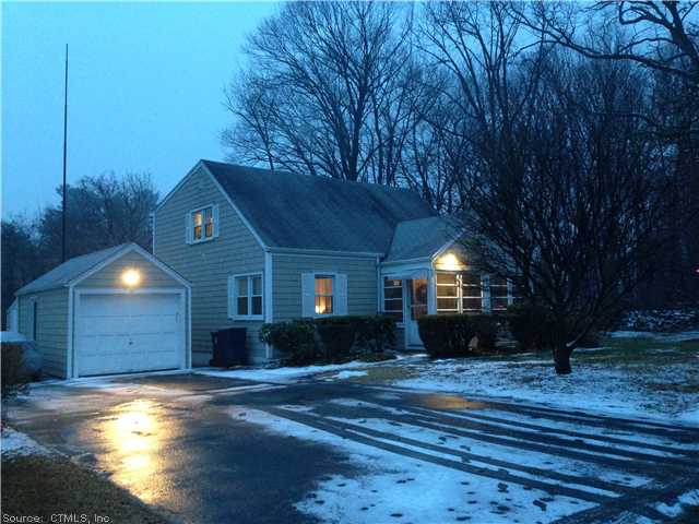 30 Koger Rd, Trumbull, CT 06611 photo 1