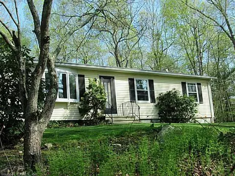 826 Colonel Ledyard Hwy, Ledyard, CT 06339 photo 1