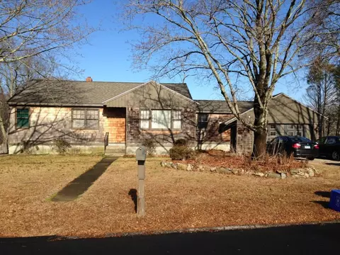 24 Michael Ln, Ledyard, CT 06339 photo 1