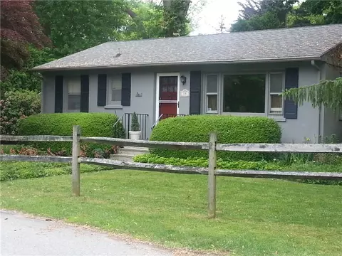 19 Front St, Groton, CT 06340 photo 1