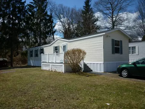156 D St, Groton, CT 06340 photo 1