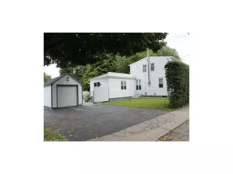 79 4th St, Norwich, CT 06360 photo 1