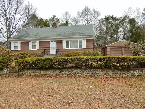 10 Alpha Ave, Groton, CT 06340 photo 1