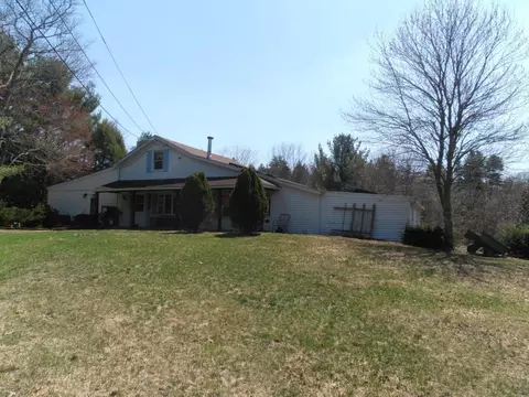 145 Black Hill Rd, Plainfield, CT 06374 photo 1