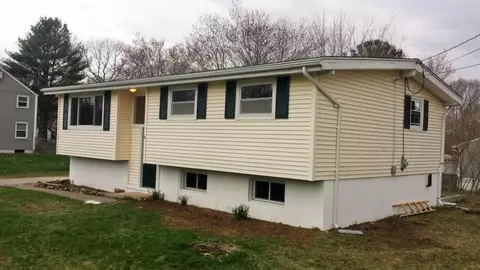 2 Old Fort Ln, Ledyard, CT 06339 photo 1