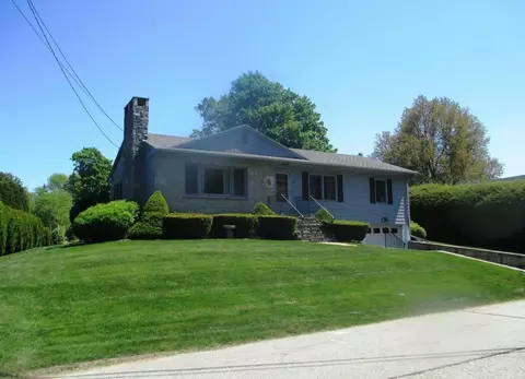15 Pinecrest Ct, Norwich, CT 06360 photo 1
