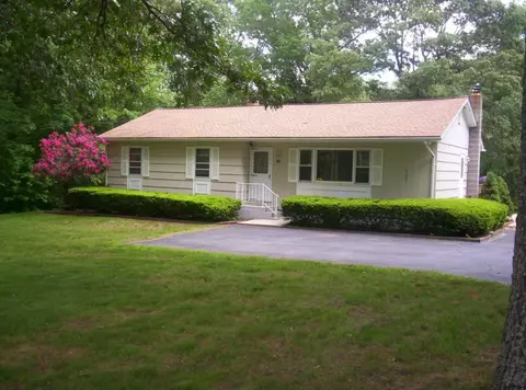 138 Pickett Rd, Plainfield, CT 06374 photo 1