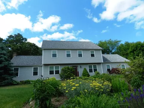 16 Bennett Dr, Hampton, CT 06247 photo 1
