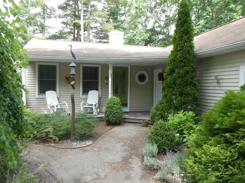 1837 Upper Maple St, Killingly, CT 06241 photo 1