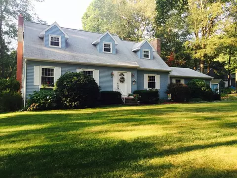 50 Colleen St, Killingly, CT 06239 photo 1