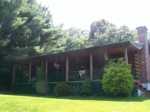 27 Pickett Rd, Plainfield, CT 06374 photo 1
