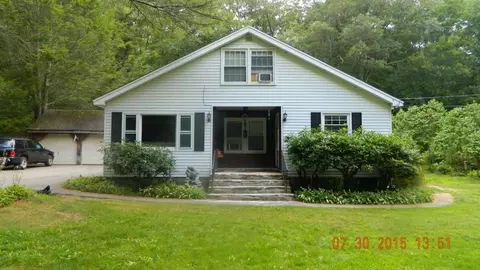 325 Breakneck Hill Rd, Killingly, CT 06241 photo 1